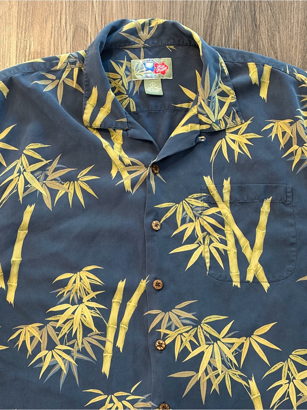 Hilo Hattie 100% Silk Beach Vacation Button Up